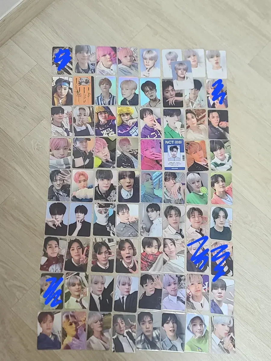 *seller is crazy* NCT Dream jeno photocard about 90 to 100 copies official goods bombs.