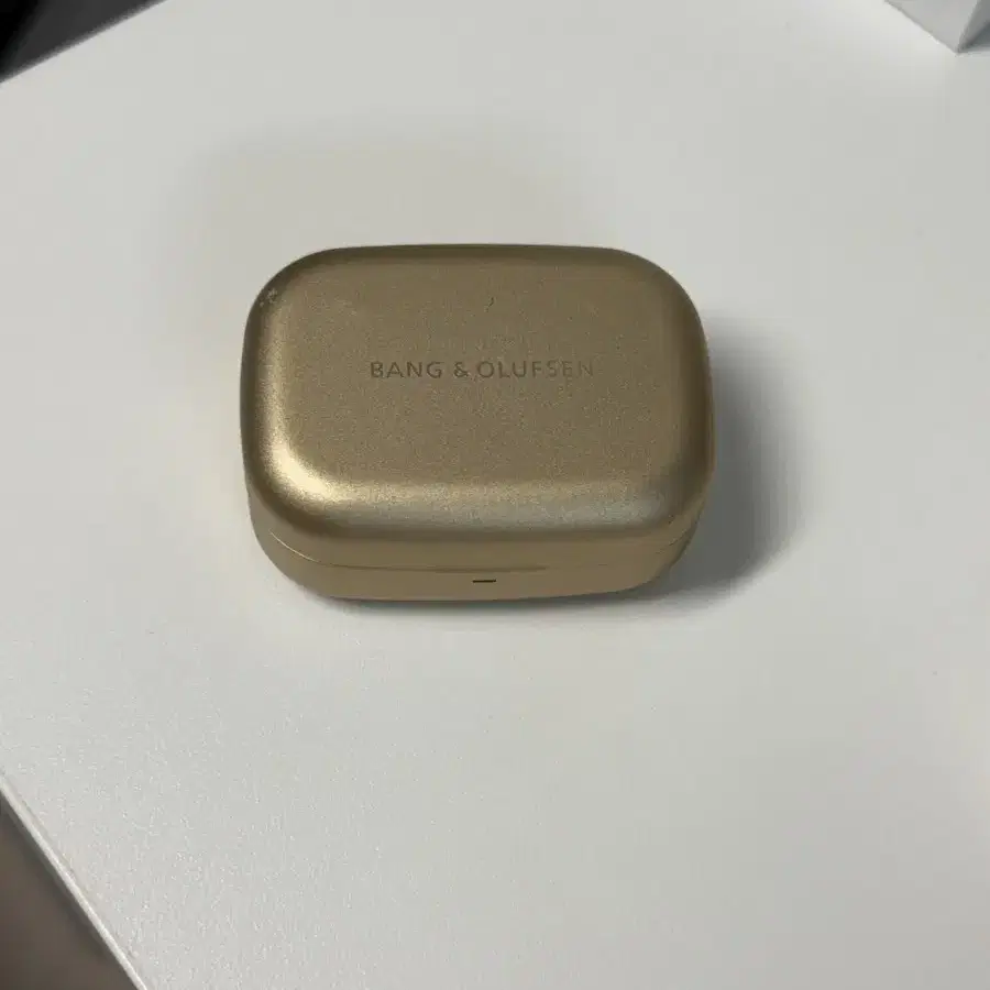 뱅앤올룹슨 베오플레이 EX BANG&OLUFSEN GOLD