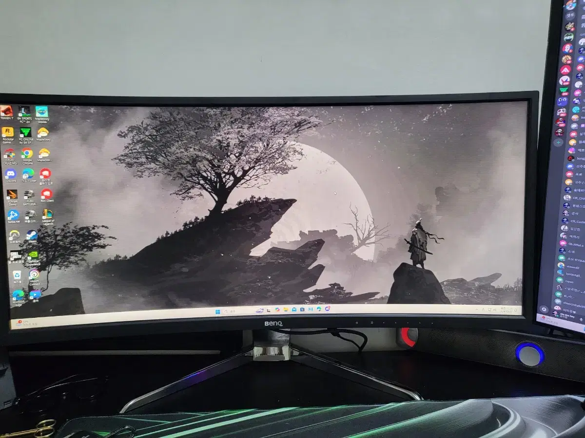 벤큐 34인치 와이드 모니터144hz(XR3501)