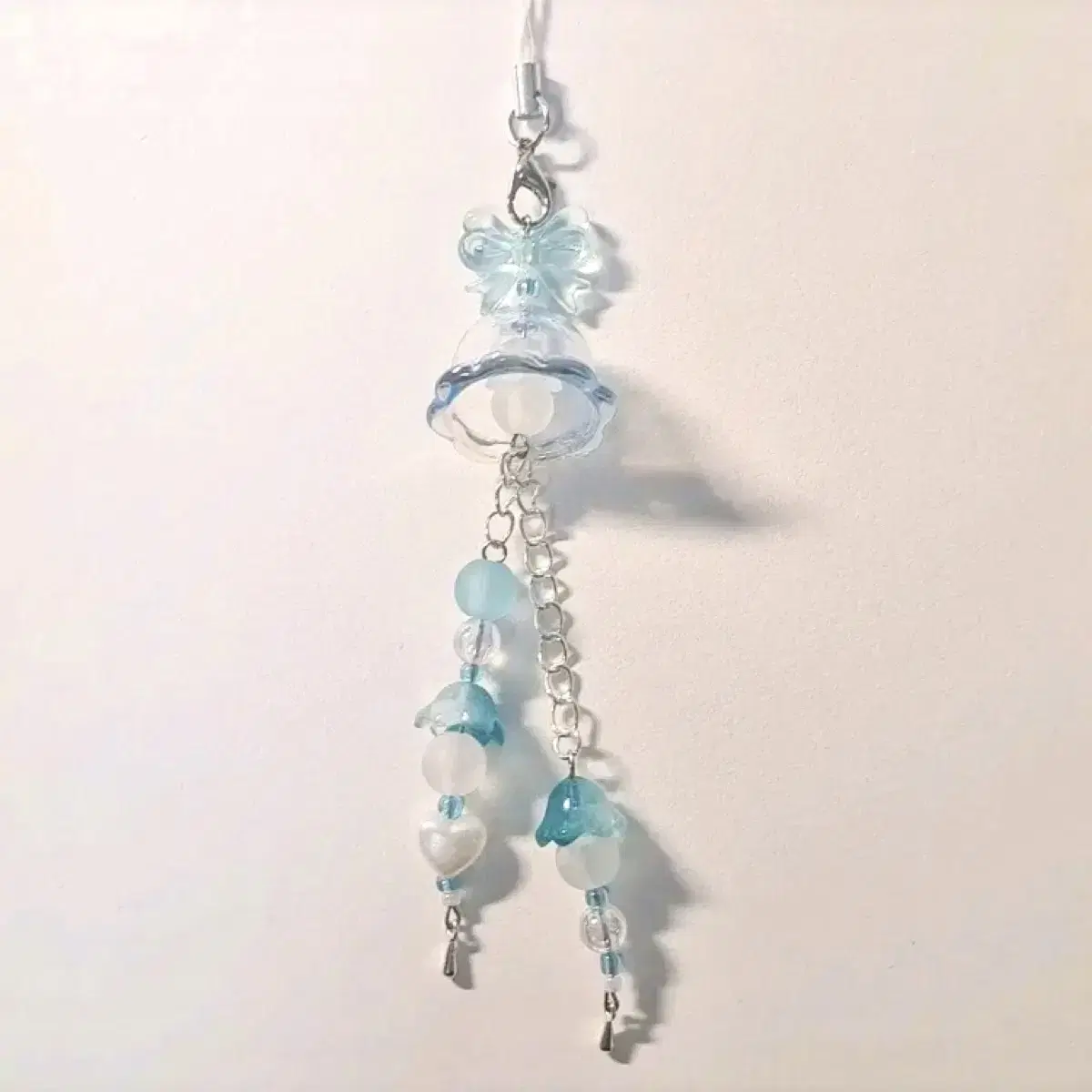 (ribbon can be removed) Jellyfish Bead Keyring