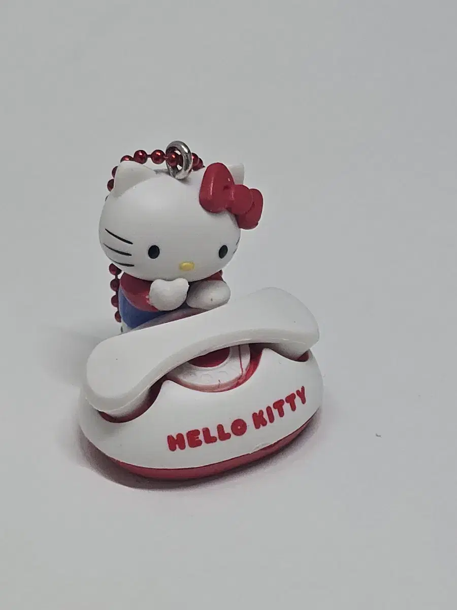 Hello Kitty Gacha Figurine Keyring