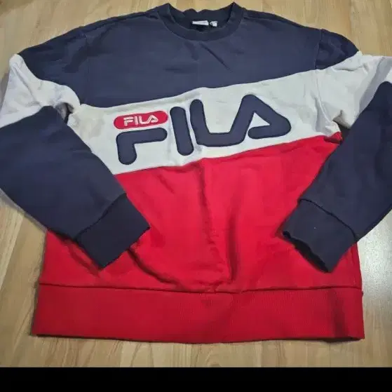 FILA 배색 맨투맨 s