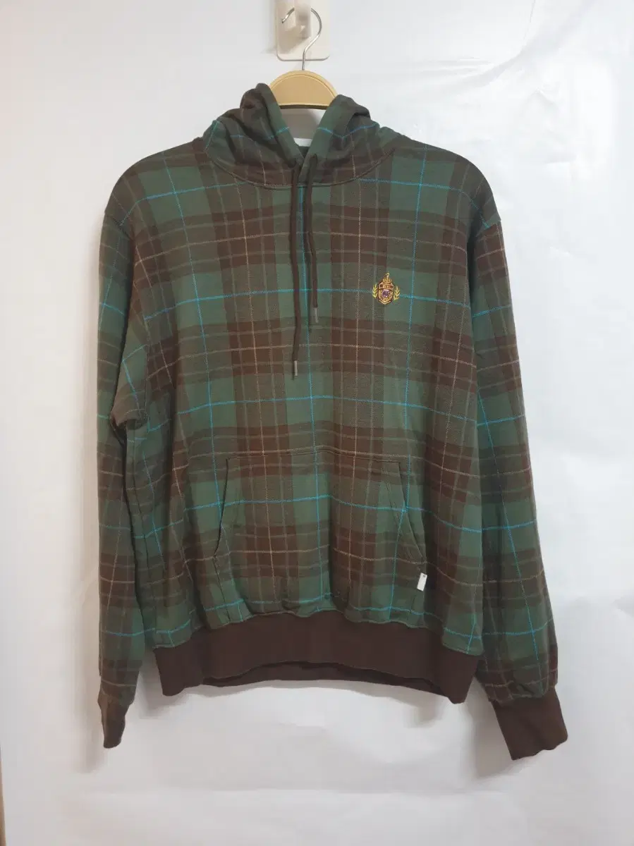 (L 95-100)This Is Never That Tartan Check Hoodie