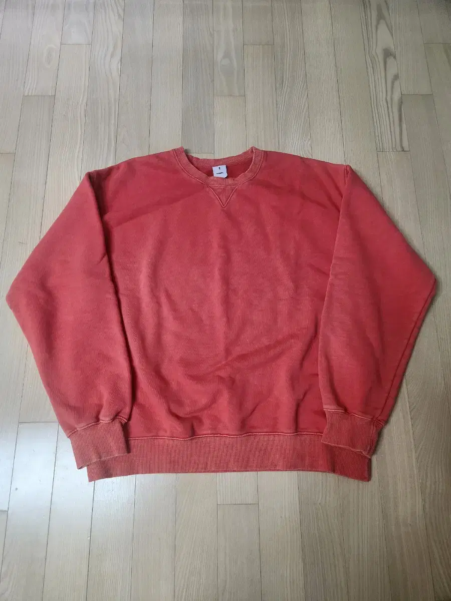 1) Blindfiles Sweatshirt Red