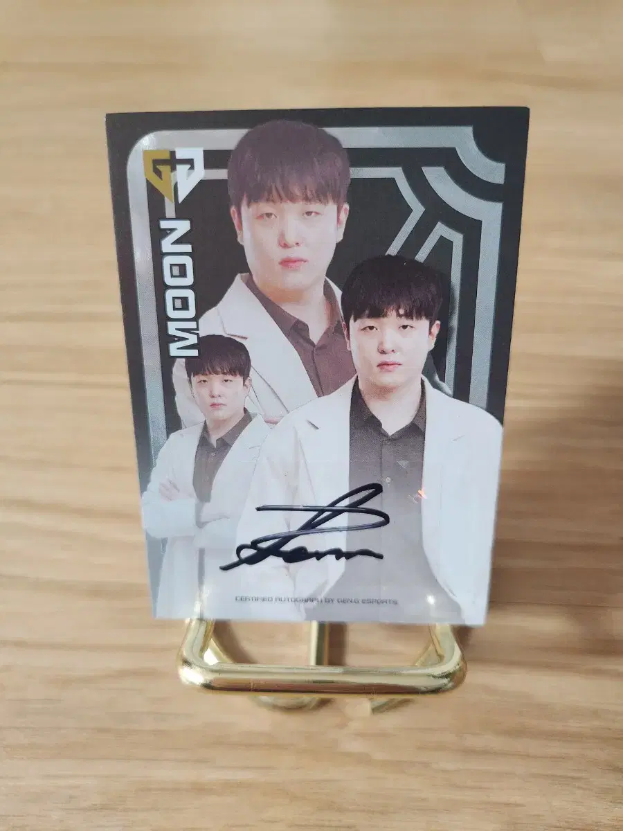 Xenji 60Limited Black Moon Autographed Autocard ~.