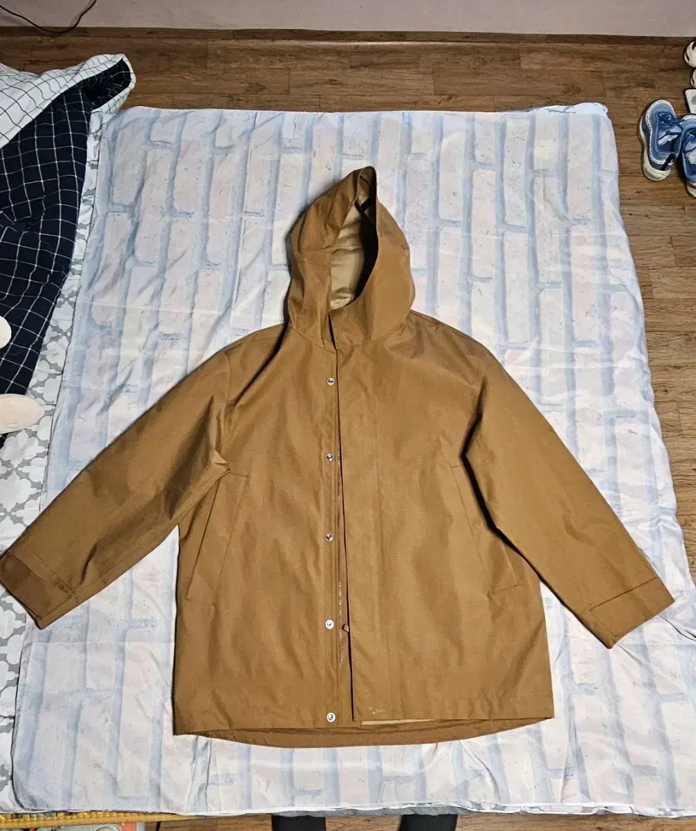 Uniqlo U Windbreaker Brown xxl