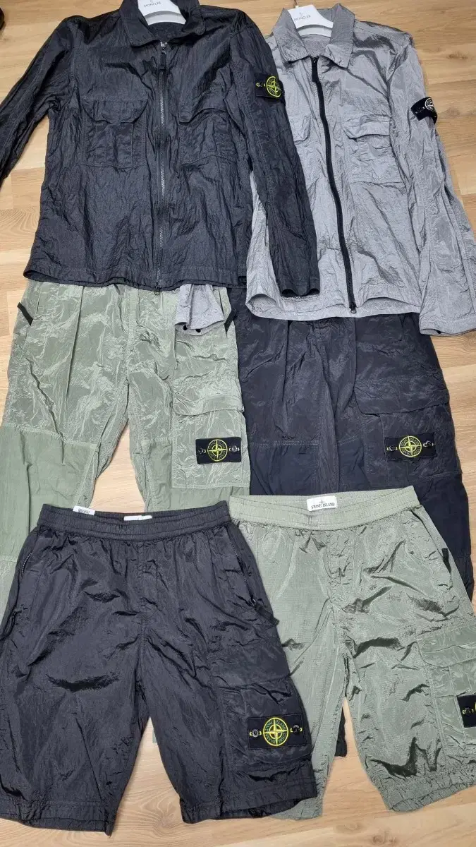 [30] Stone Island Nylon and Metal 19SS Pants New in Khaki