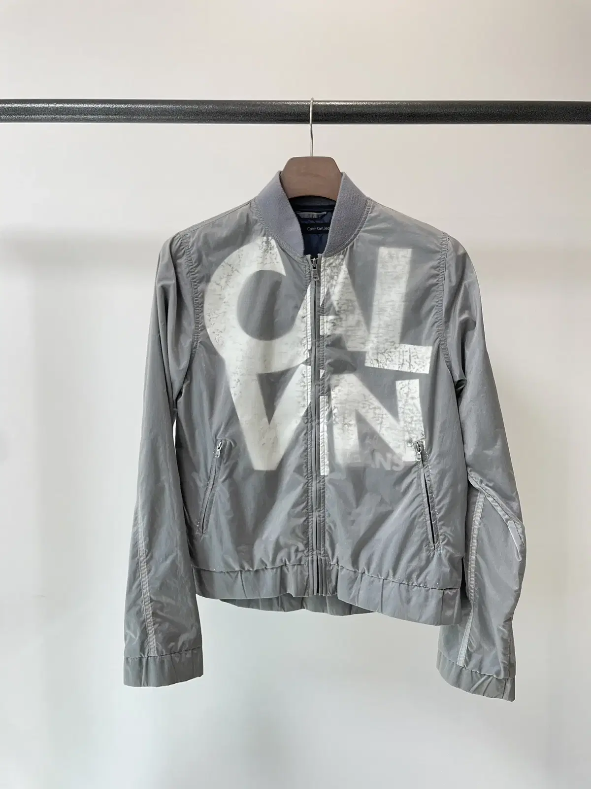 (M) CK Calvin Klein Gray Spellout Bloomers Jacket