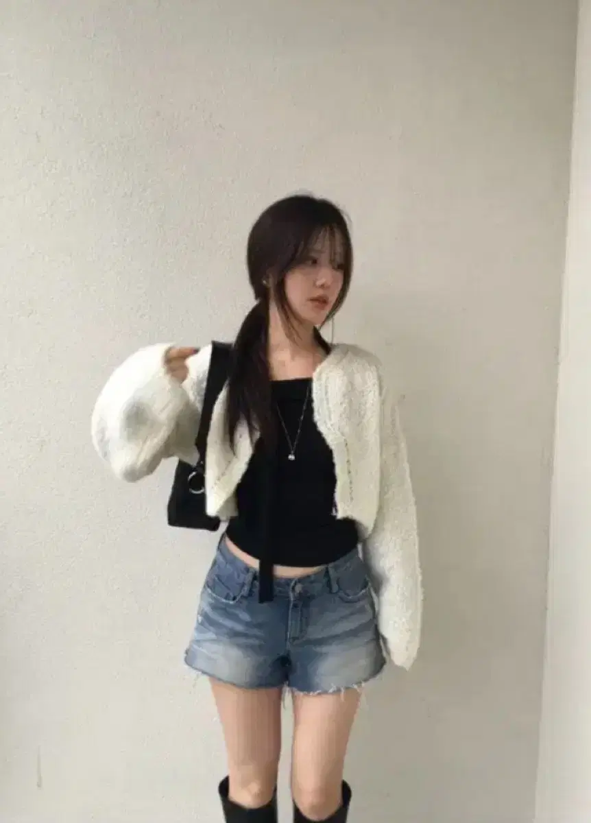 아워캐비넷 french crop cardigan 프렌치크롭 가디건