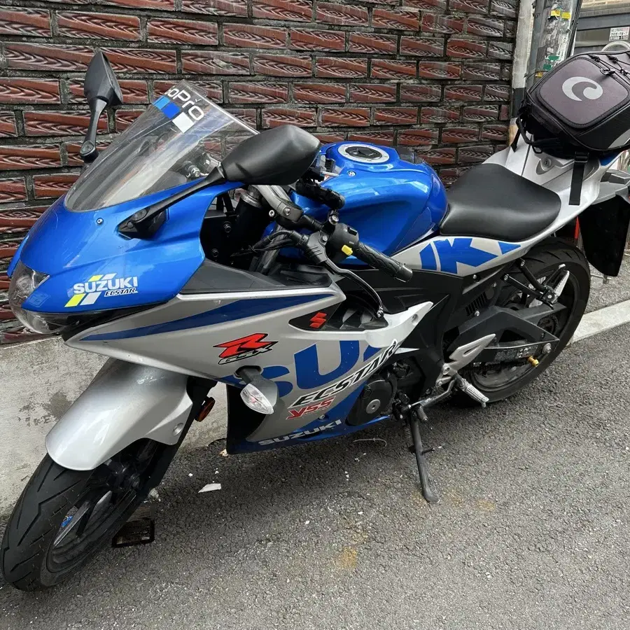 11/10 처분예정 21년식 15xxxkm GSX-R125 스페셜카울