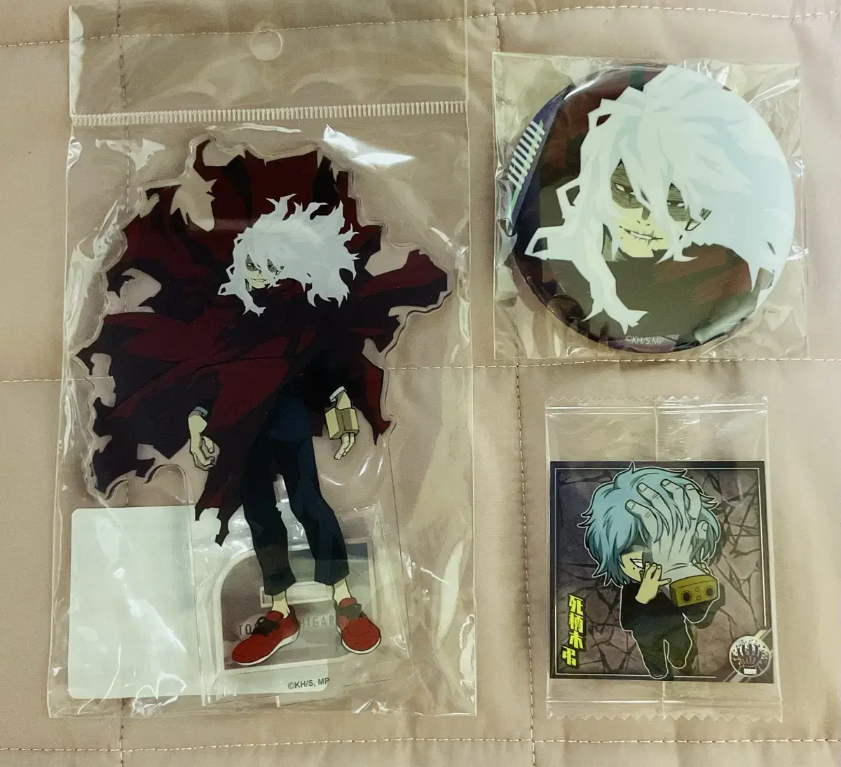 Hiroaka Shigaraki Tomura acrylic Badges sticker Sells merchandise