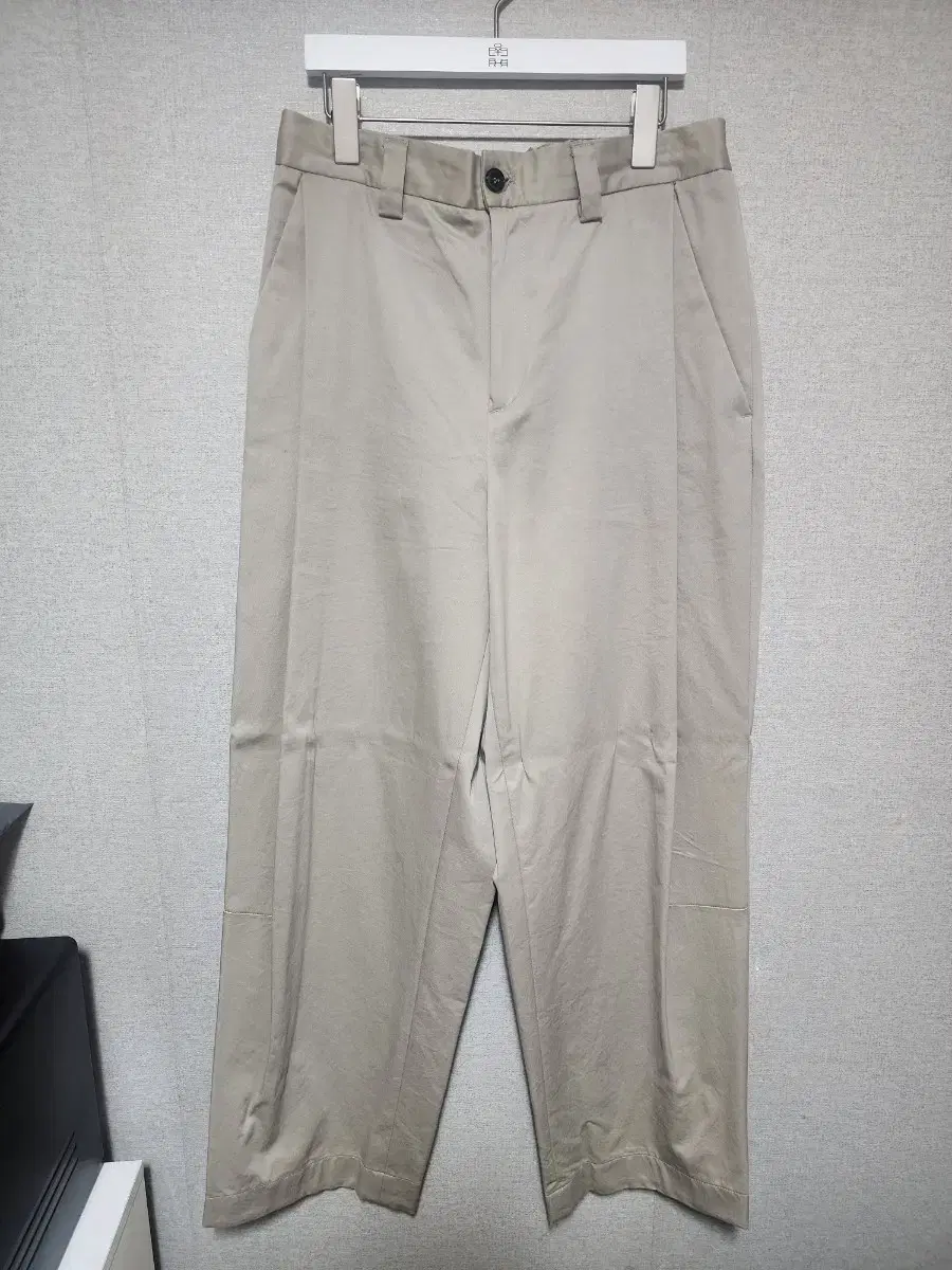 [L] Joan Homme Pleated Wide Cotton Pants Sei