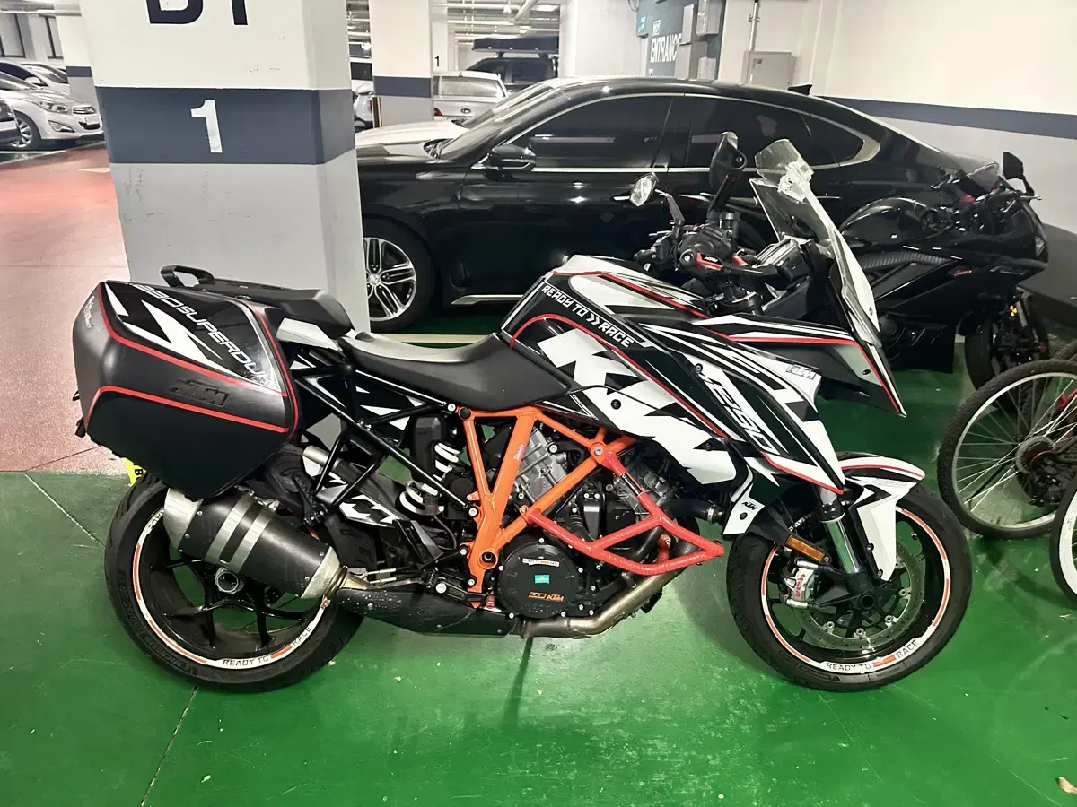 KTM 슈퍼듀크 1290 gt