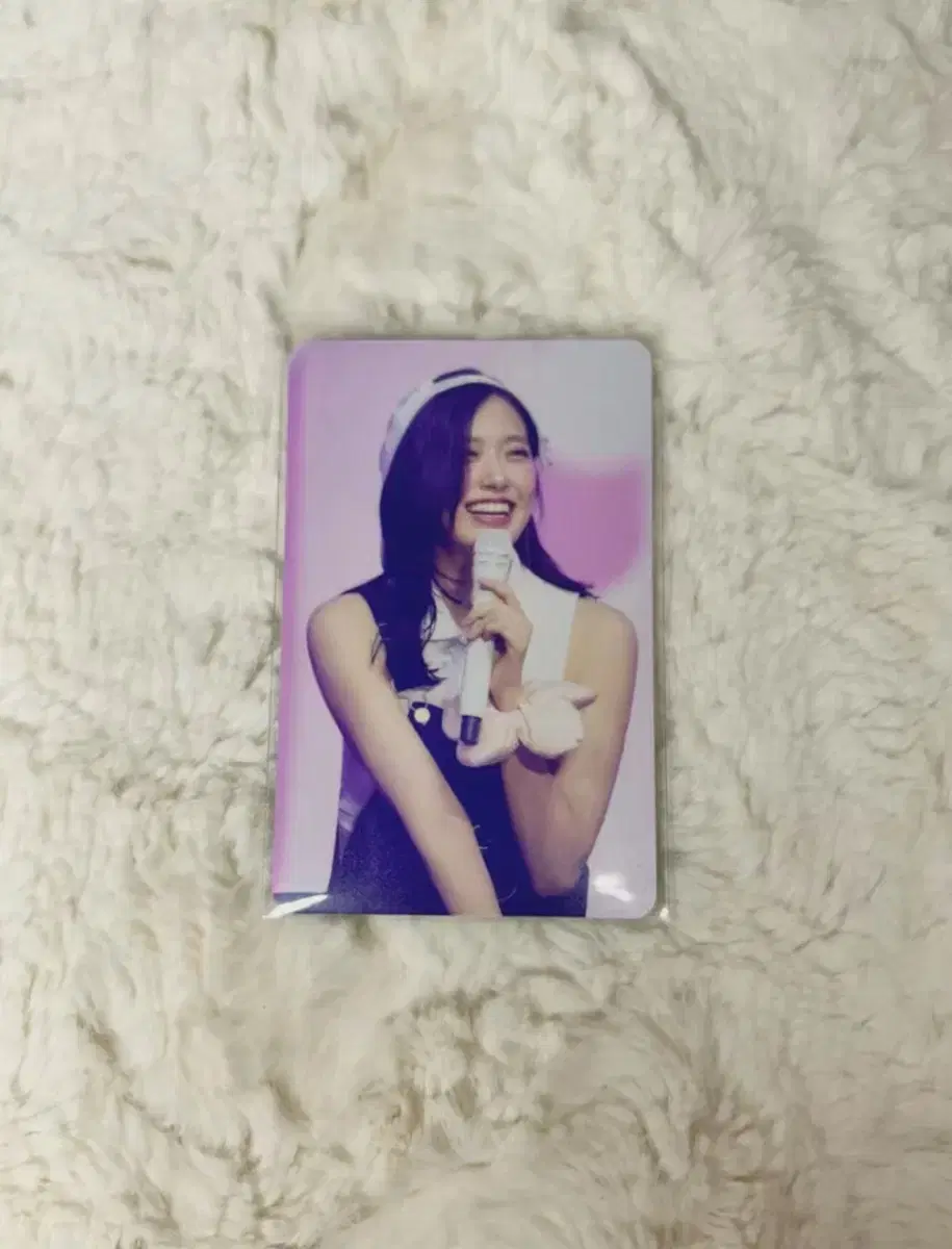 iveYujin popup store70KPre-order benefit NFTPhotocard transfer