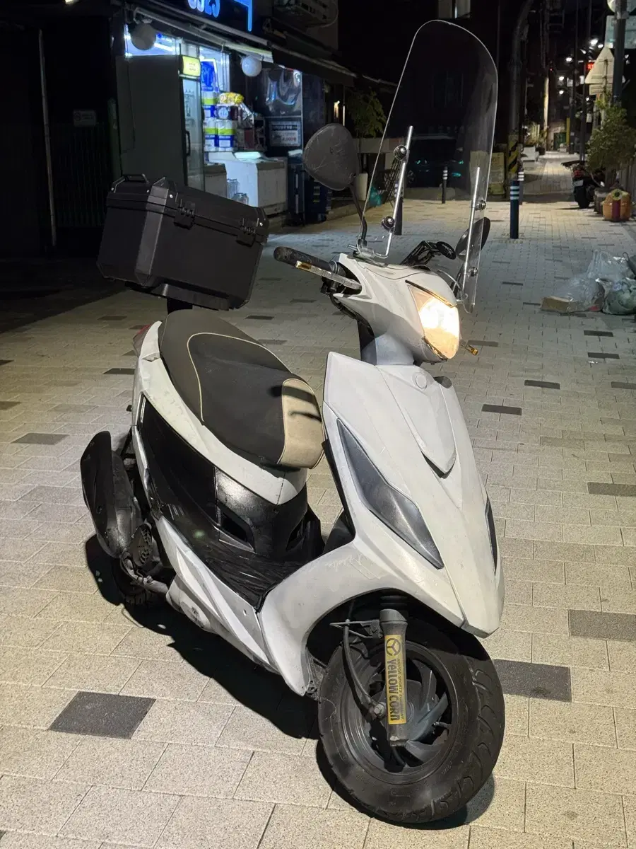 SYM GR125 EFI 125cc 스쿠터 팝니다.