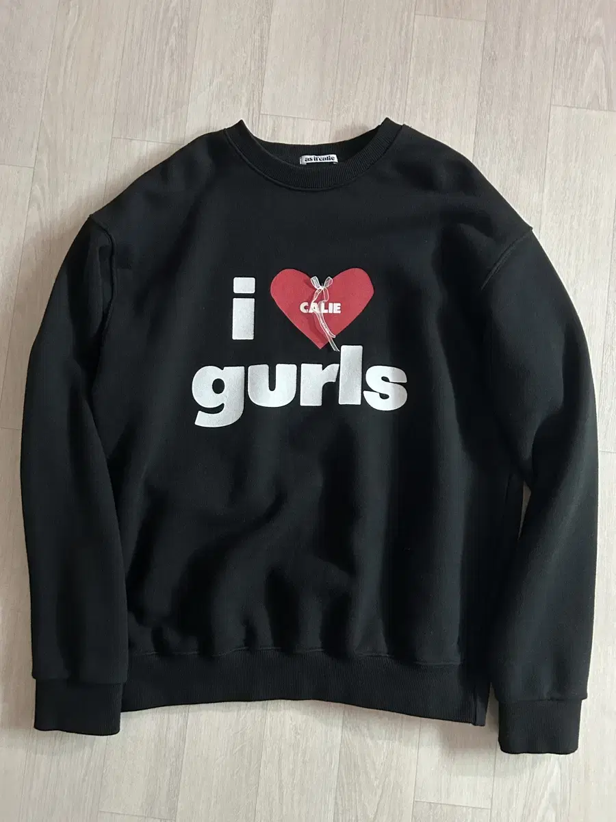 에즈이프캘리 맨투맨 calie gurls sweatshirt 블랙