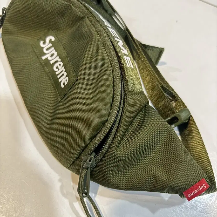 Supreme Small Waist Bag Olive - 22FW