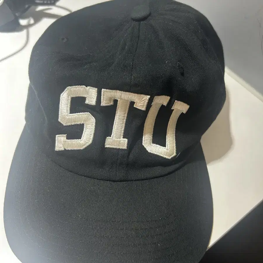 스투시 STU 아치 스트랩백