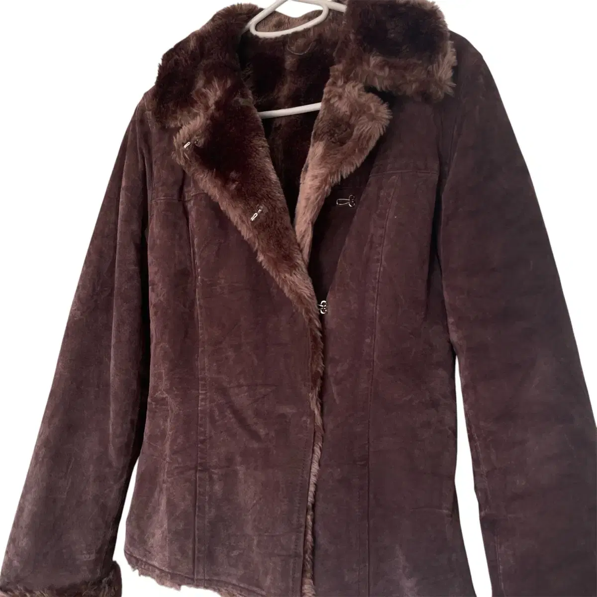 Dark brown suede hook fur jacket