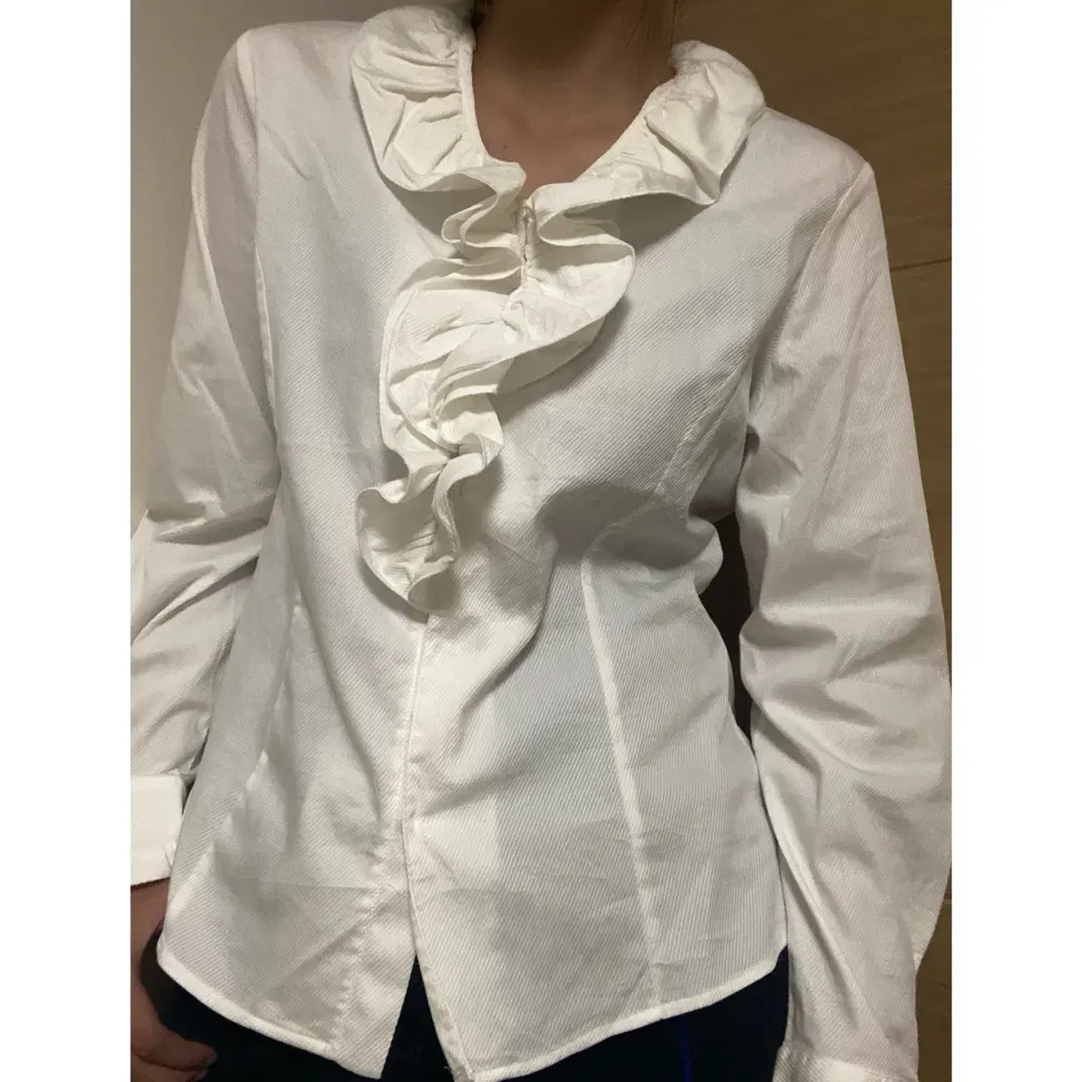 JapanVintage Narakamise White Ruffled Long Sleeve Long Sleeve Shirt