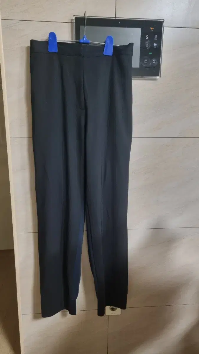 CosCOSDifferent slacks jogger pants front and back