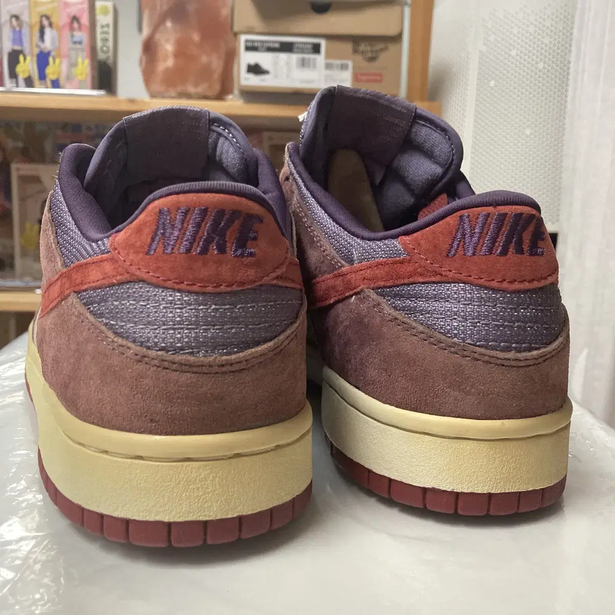 (280) 2001 dunk plum