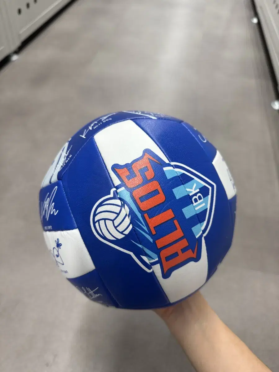 IBK Altos Volleyball Team Signature Ball for 21-22 Season