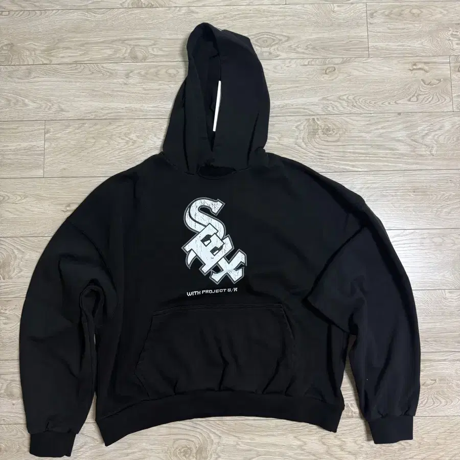 MEMBERSHIP SXX PARODY HOODIE - BLACK