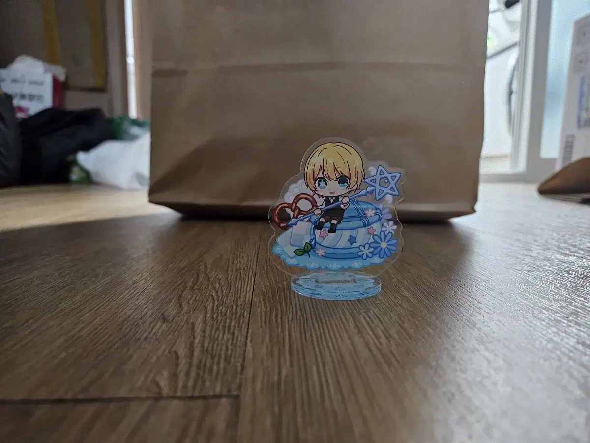 Favorite Eye Aqua acrylic stand