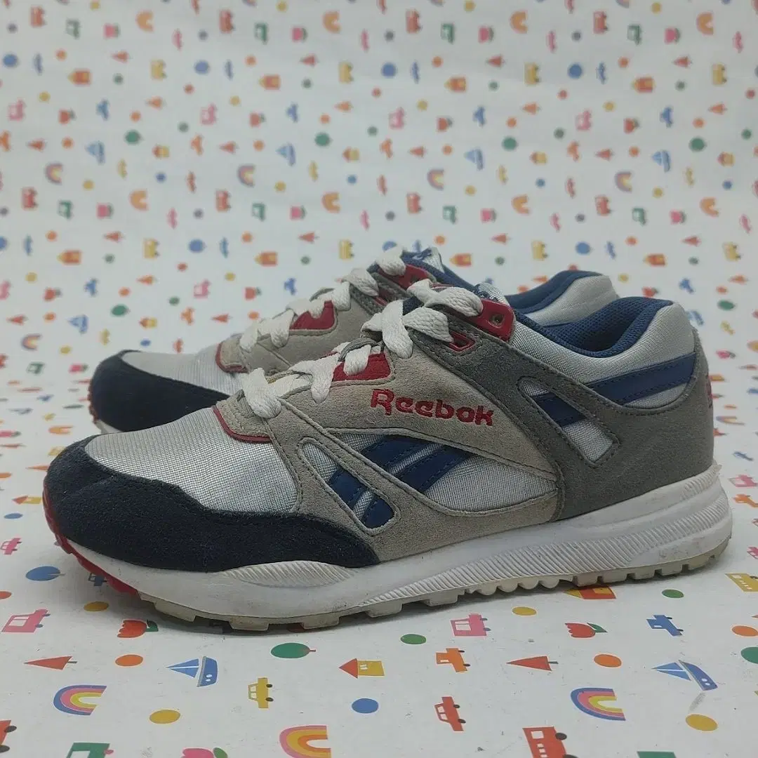 리복 벤틸레이터 브랜드 중고거래 플랫폼, 번개장터