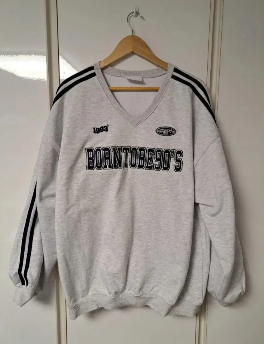 (New) Vintage V-neck Track Sweatshirt Free Size 90S Track Sweat