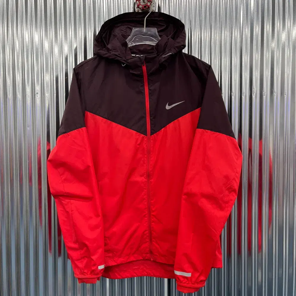 Nike Old School Windbreaker Jacket (Domestic M) P7