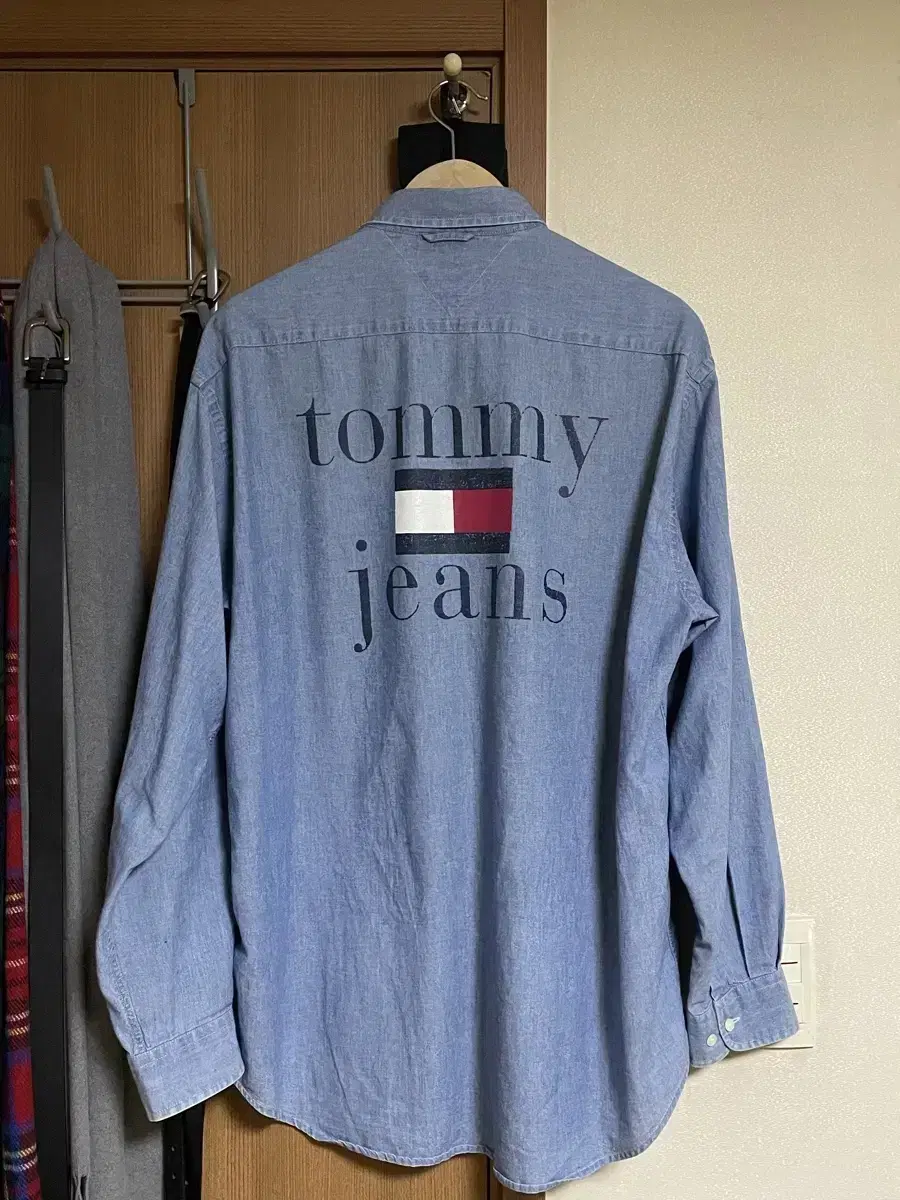 [L] Captain Tommy Hilfiger Jeans