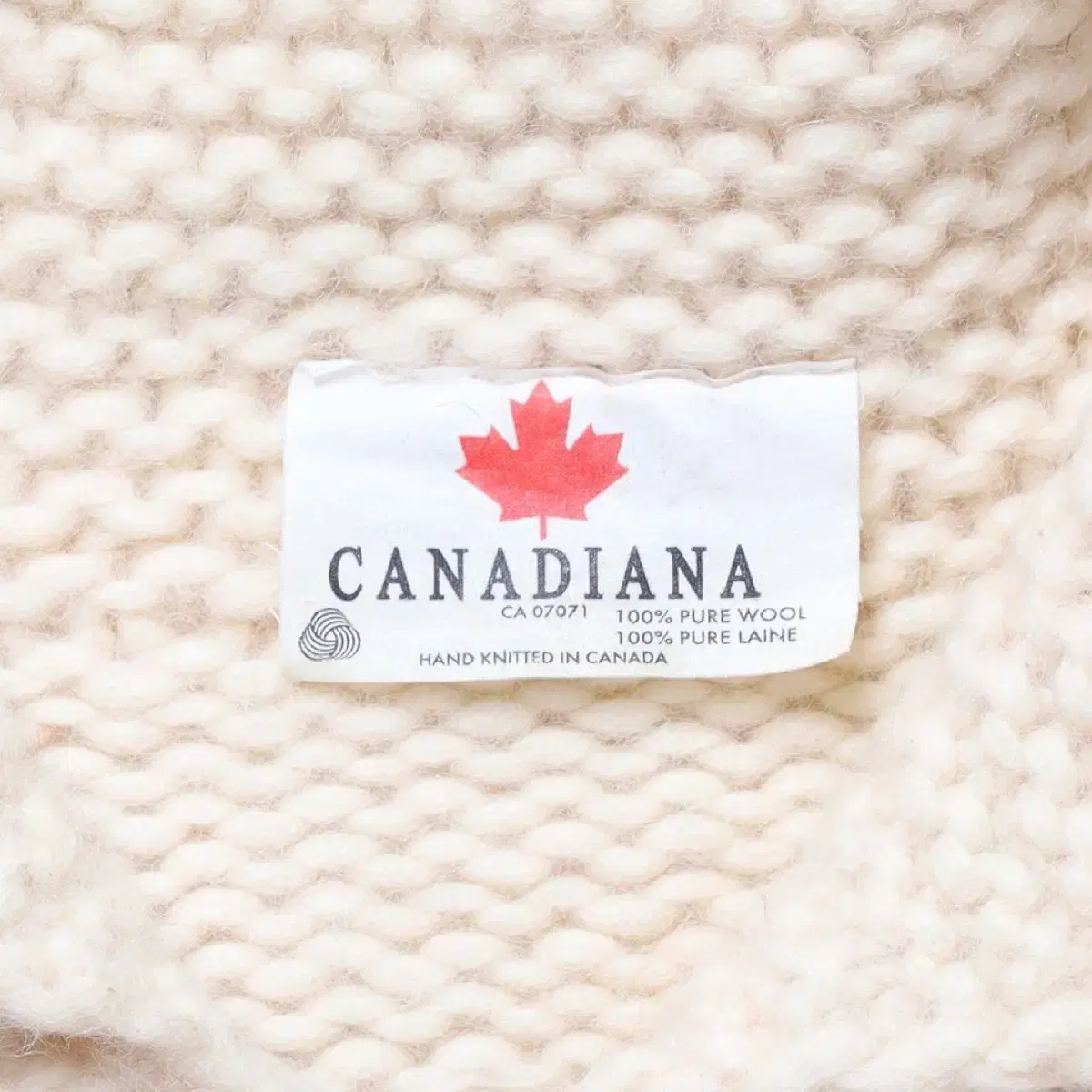 CANADIANA Cowichan Cardigan