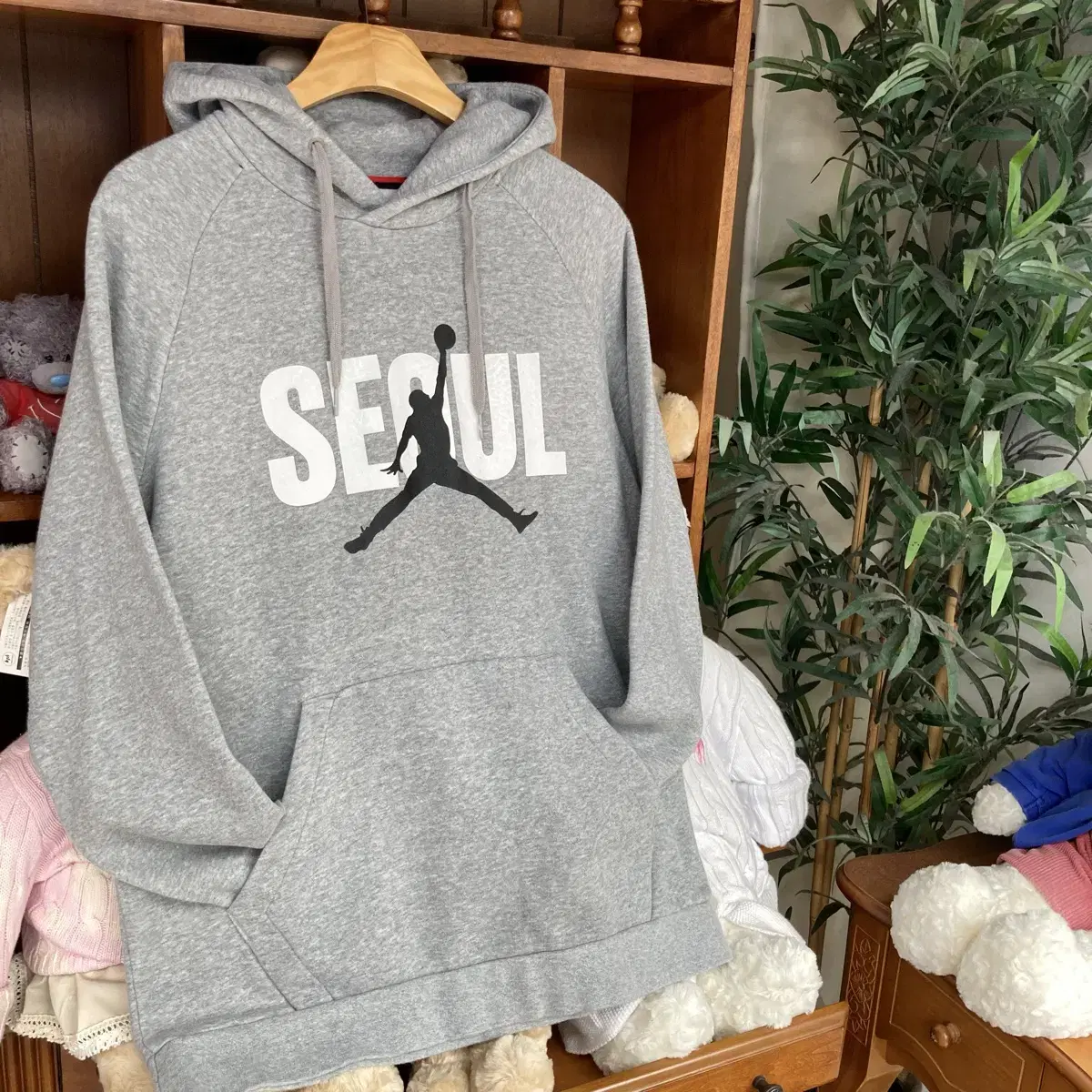 Jordan Seoul Big Logo Hoodie