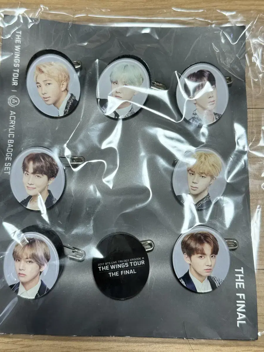 BTS BTS Wings Tour Acrylic Badge Set