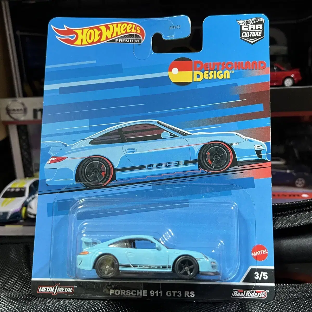 Hot Wheels Premium Porsche 911 GT3 RS