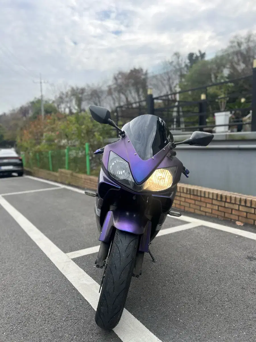 CBR600F4i