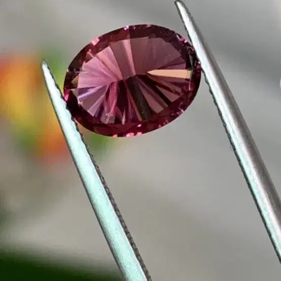 최상급 로돌라이트 가넷 3.06ct