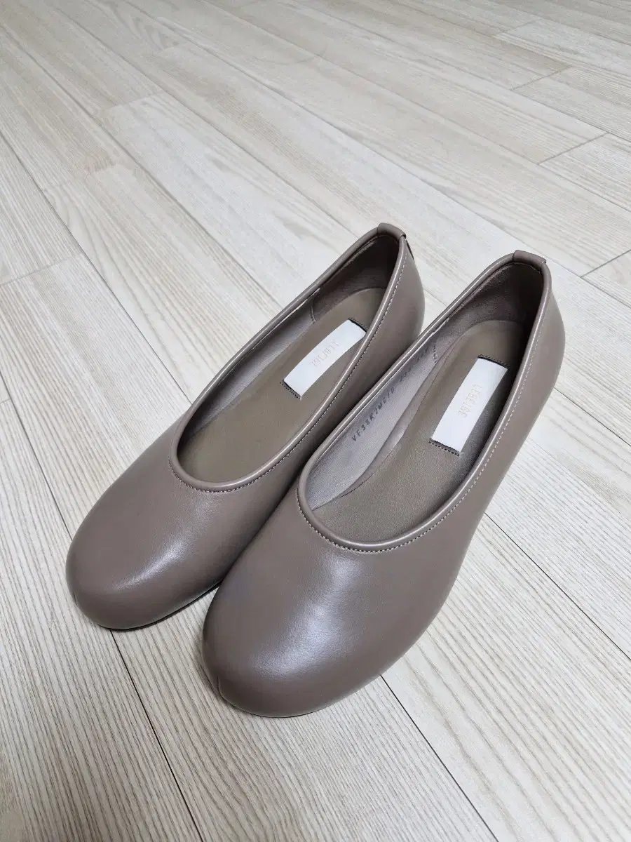 LeBeige/New Product/Basic Comfort Pumps/Brown/235/Heel 4