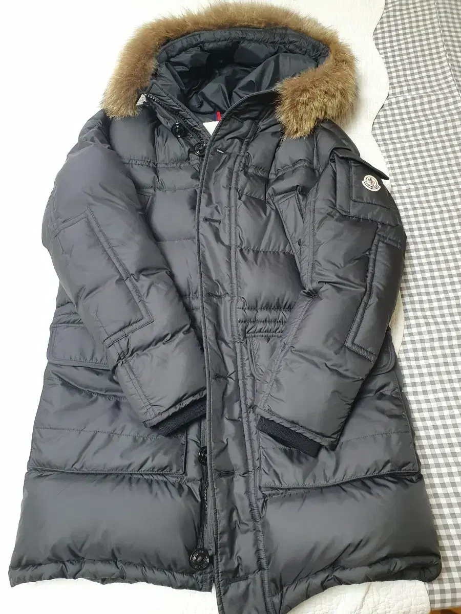 Moncler/afton/black/3 sizes sold out