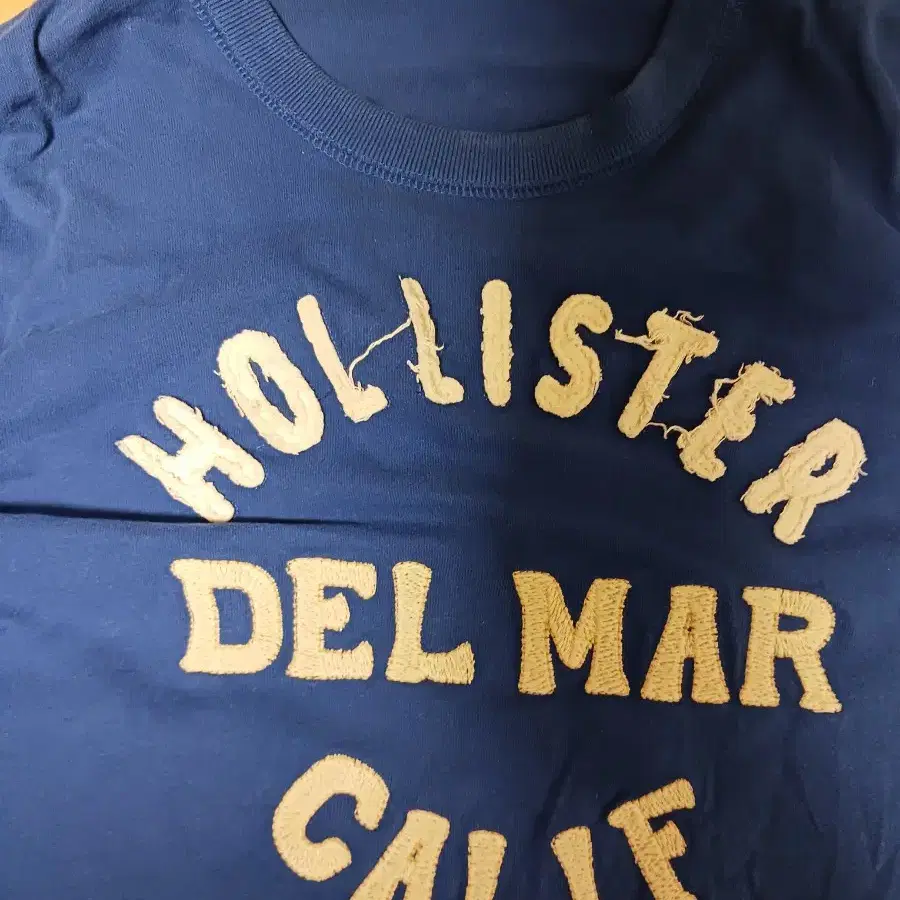 HOLLISTER 홀리스터 블루 긴팔티셔츠 105정도사이즈