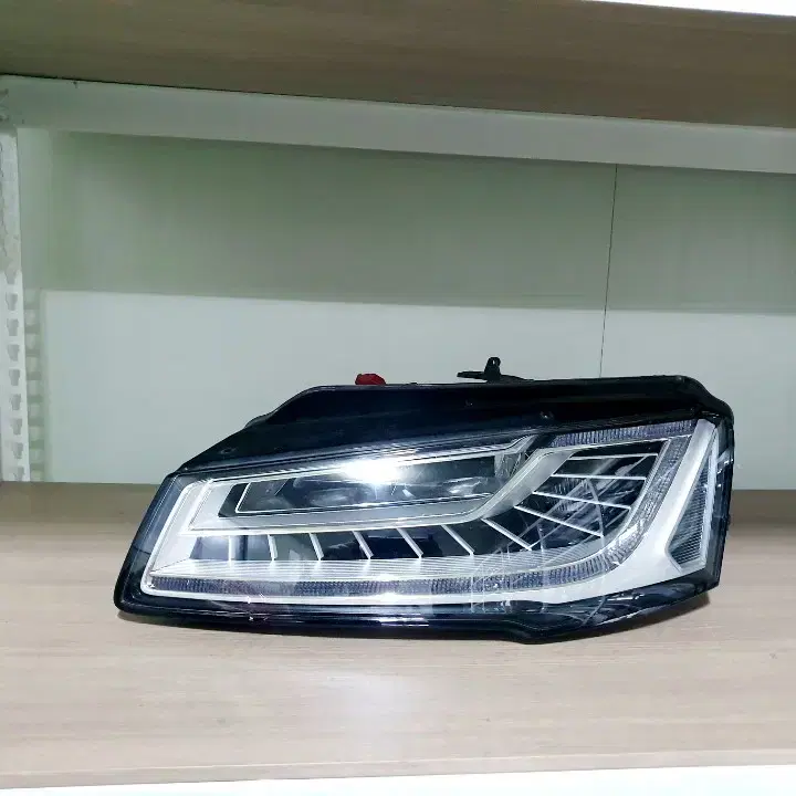 아우디 a8 led 중고 헤드라이트