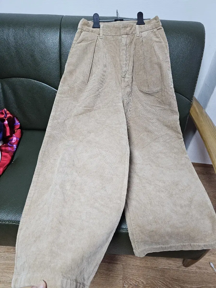 Corduroy Trousers (S)