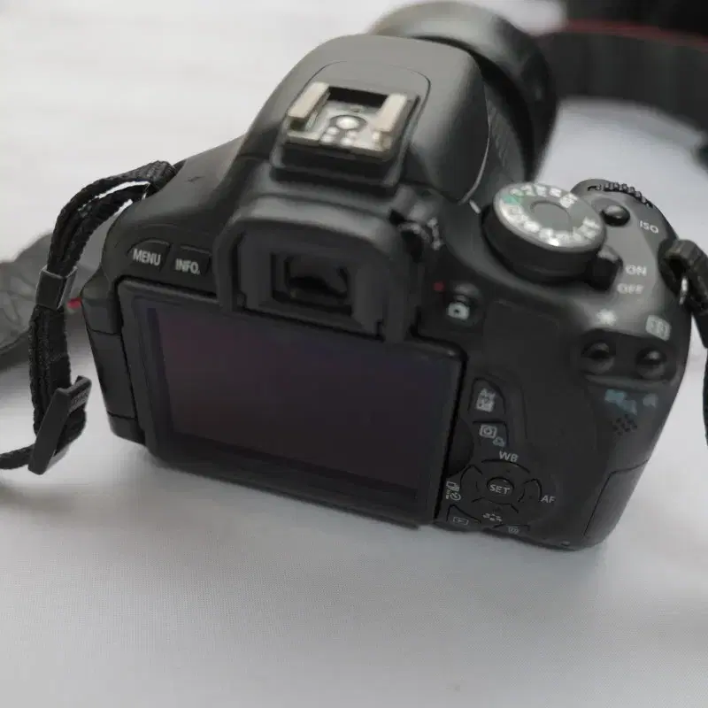 캐논 EOS 600D 카메라와 18-55 렌즈 세트