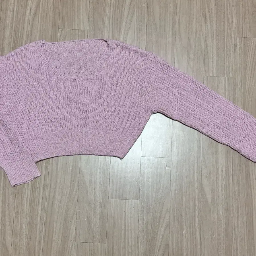 아쿠비클럽 bade crop knit