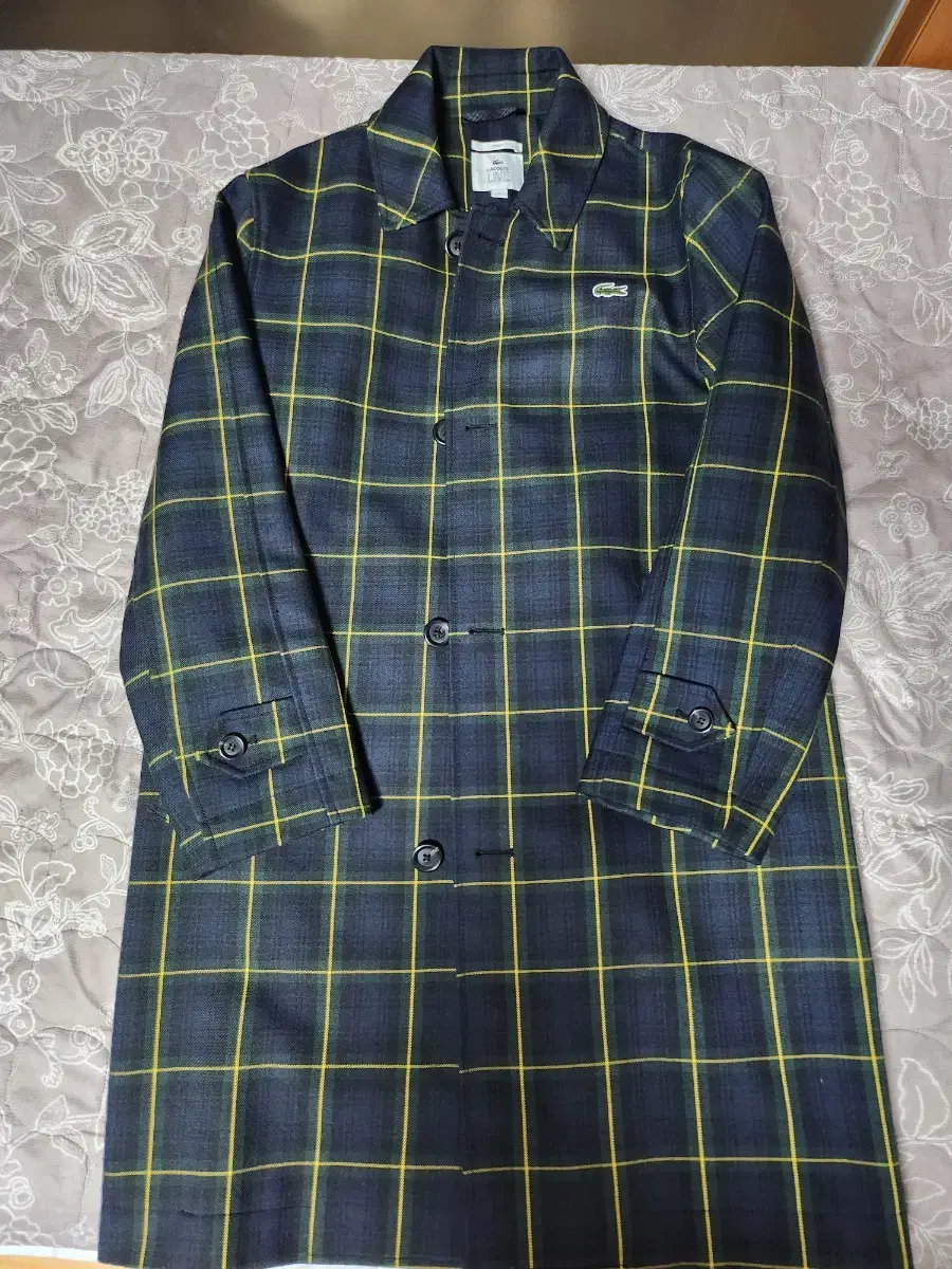 Lacoste Live Blackwatch Coat in size S