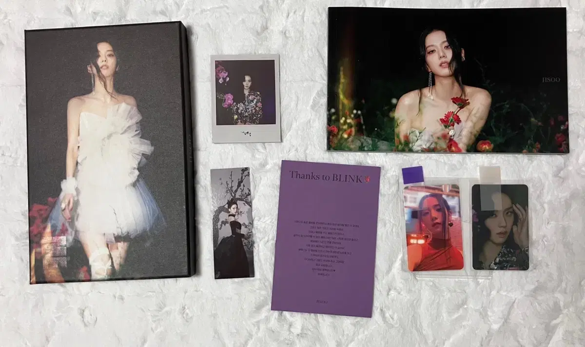 black pink jisoo Me solo album polaroid,photocard,photobook,bookmark