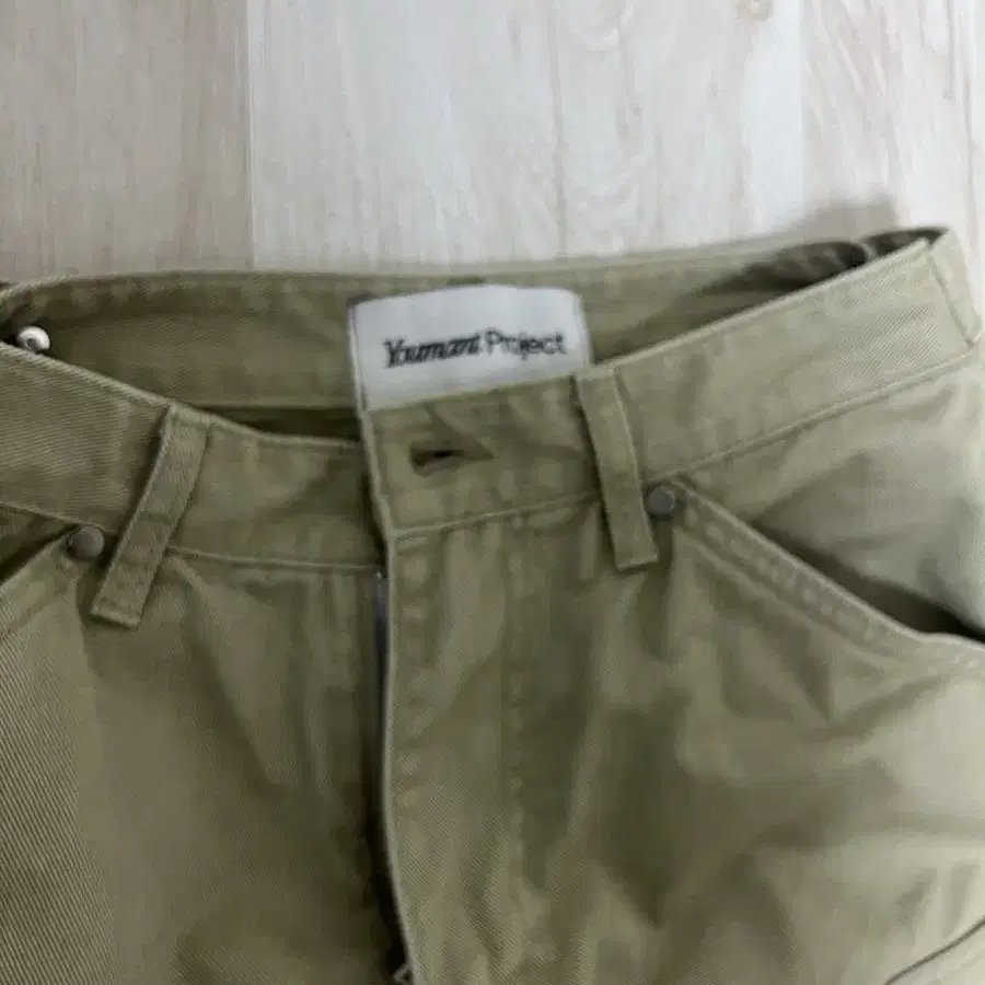 유먼트(LABEL WORK PANTS - BEIGE )