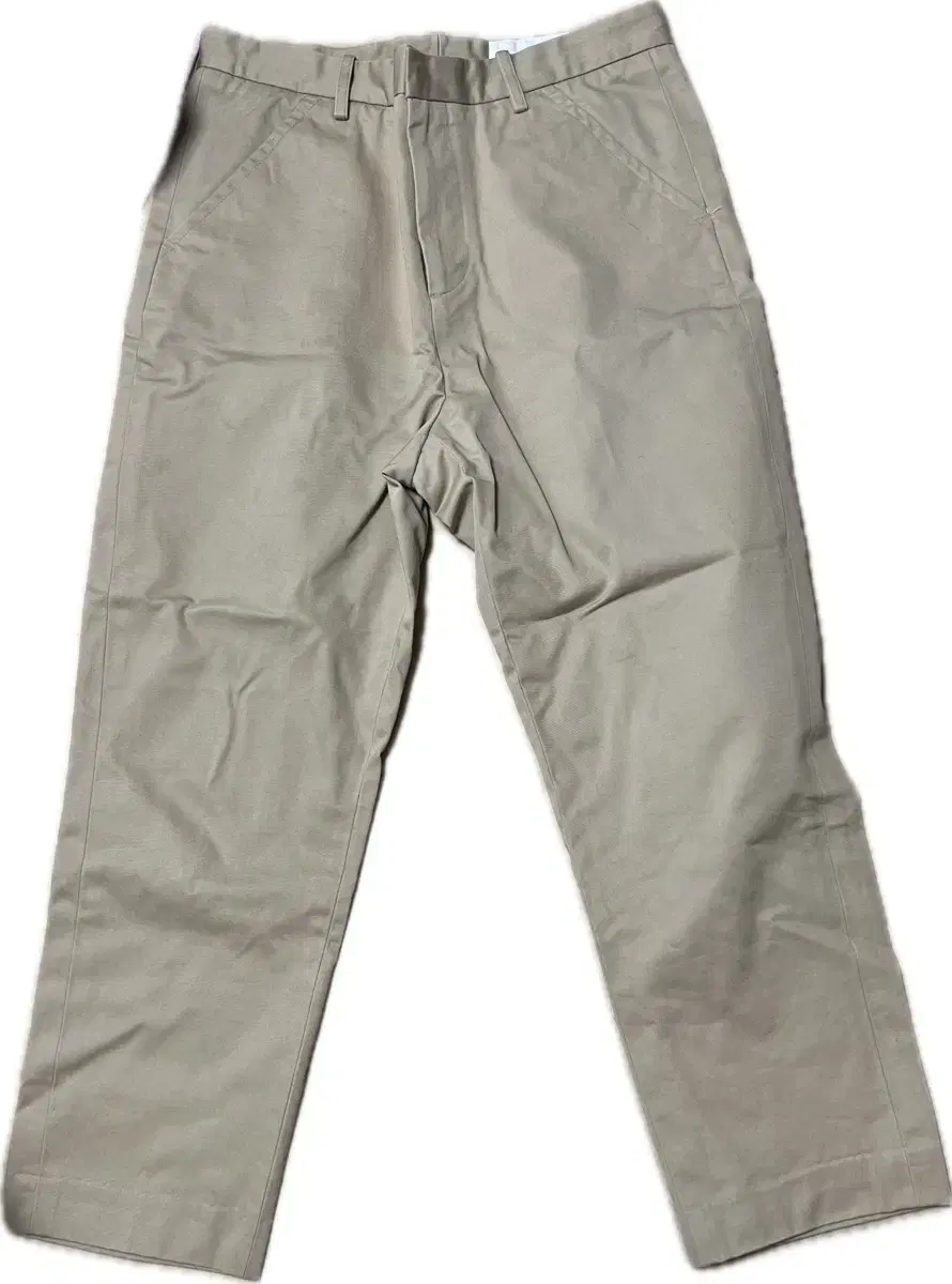 IDR Index Report 1 size chino pants